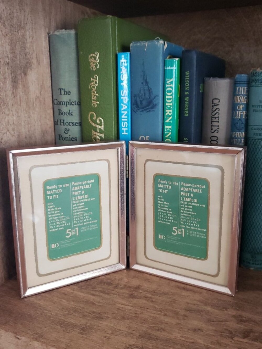 Vintage Double Fold Solid Brass Photo Frame 5-in-1 Customizable Sizes Pictures